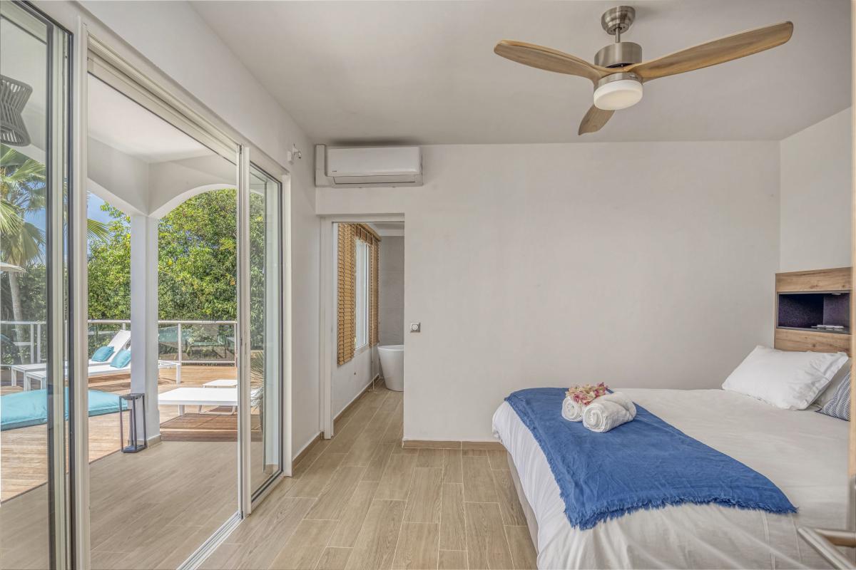 13.Location villa 5 chambres piscine vue mer Le Gosier Guadeloupe_Suite vue mer